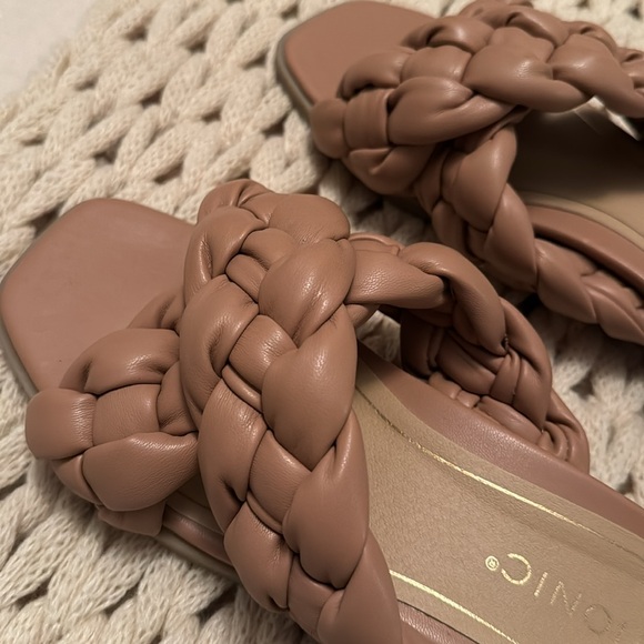 Vionic Kalina braided cross strap slide sandals in Macaroon size 8 - Picture 3 of 4